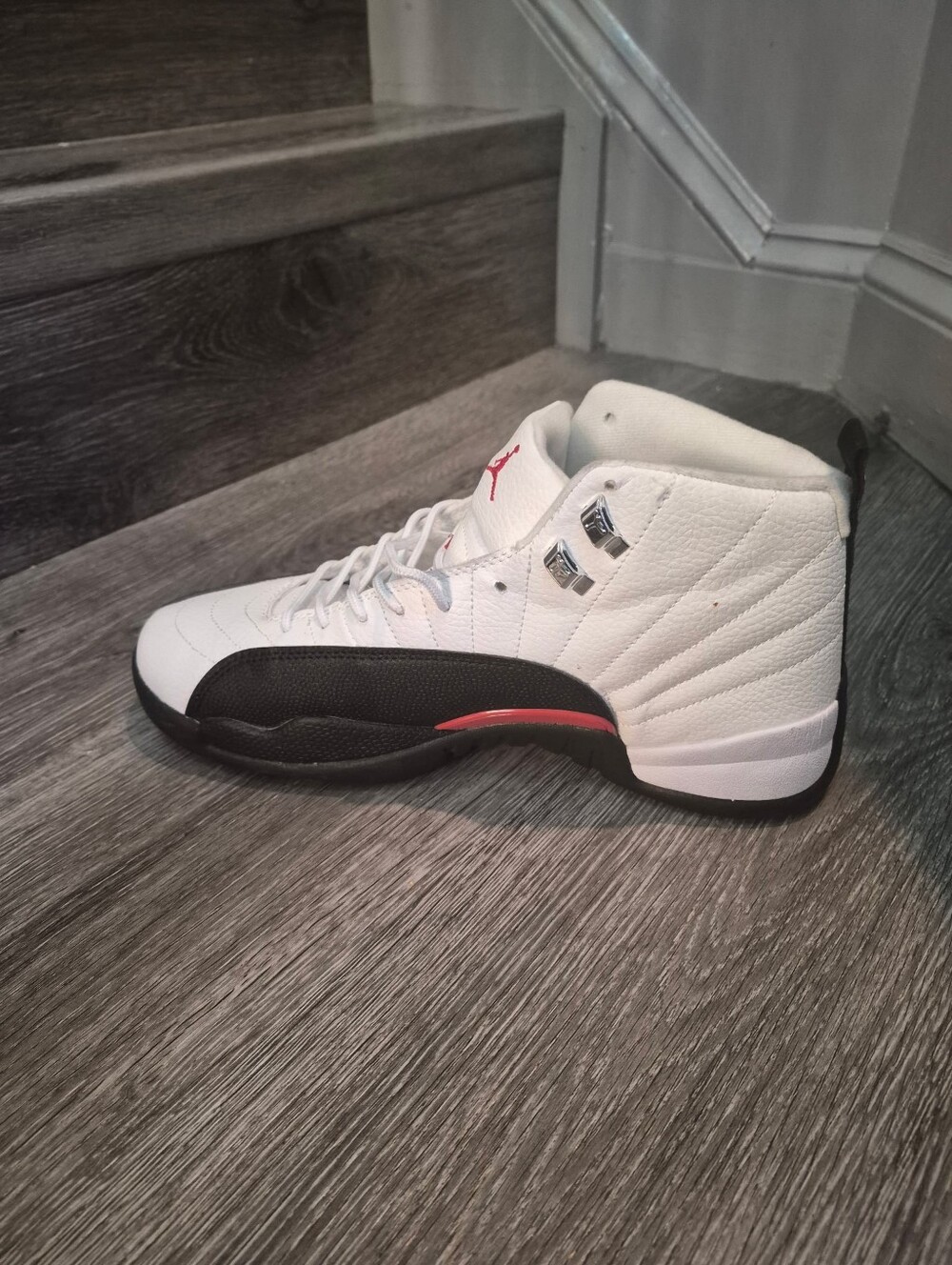 Jordan Men’s White Sneakers with Black Panels and Red Jumpman - Picture 9 of 10